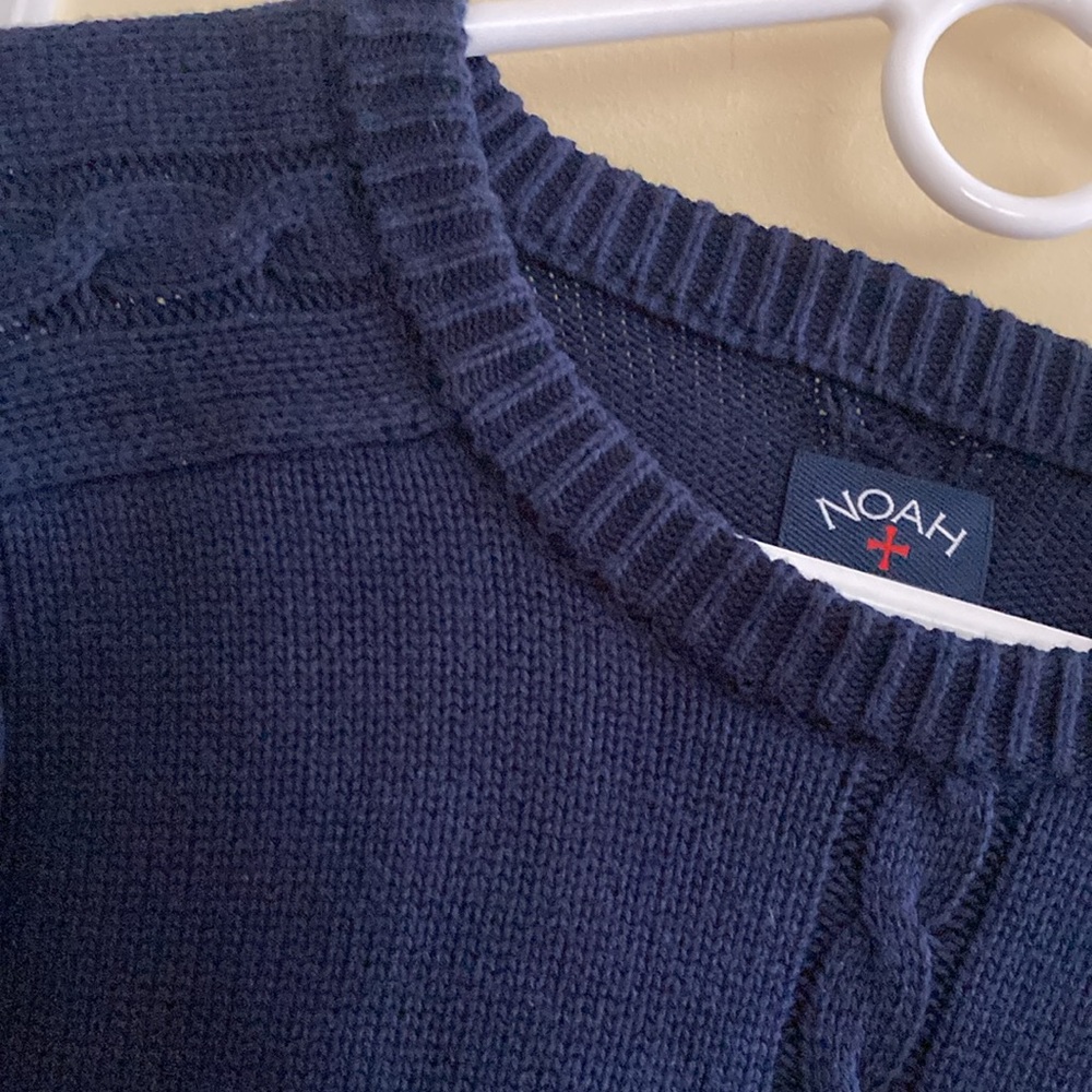 NOAH sz XL navy blue knitted cotton sweater crew neck nice details